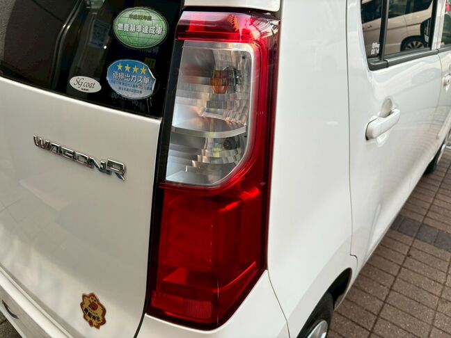 ウィンカーがクリアなので高級感が有ります。